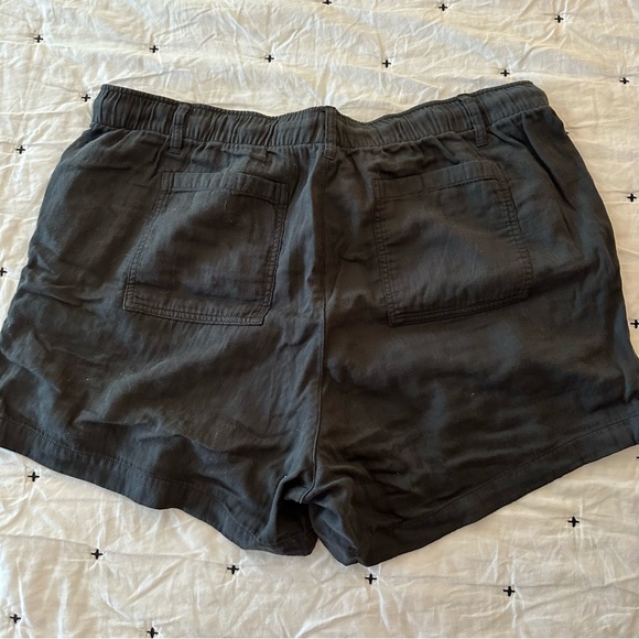 Old Navy Shorts - charcoal gray 2X - Picture 2 of 4